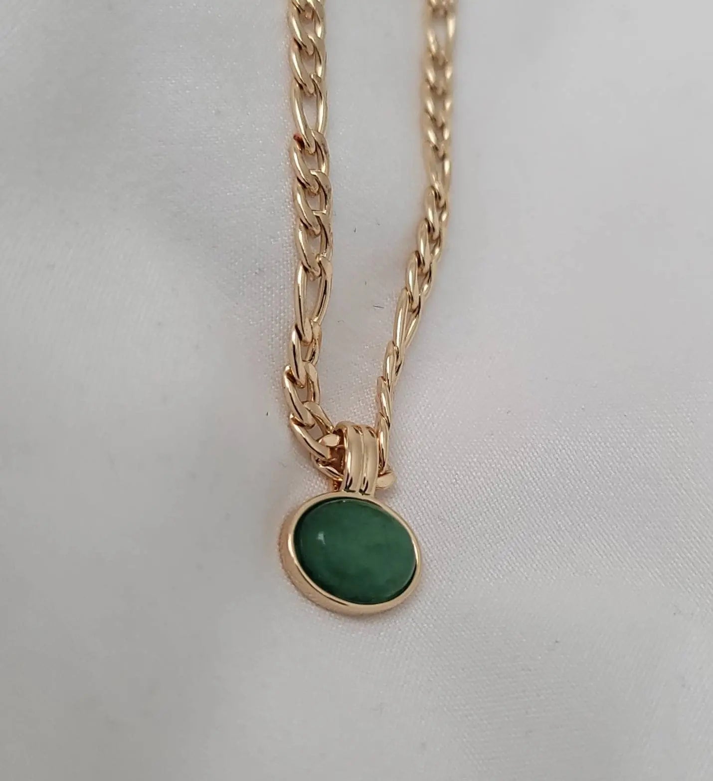 14k Gold Green Aventurine Natural Stone Pendant Necklace (20'' Titanium Chain), Retro Elegant Temperament Style Necklace - JettsJewelers