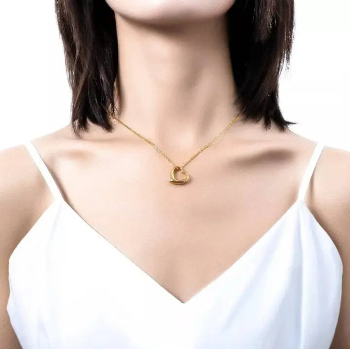 18K Gold Hollow Heart Shape Pendant Necklace for Women Stainless Steel Gold Plated JettsJewelers