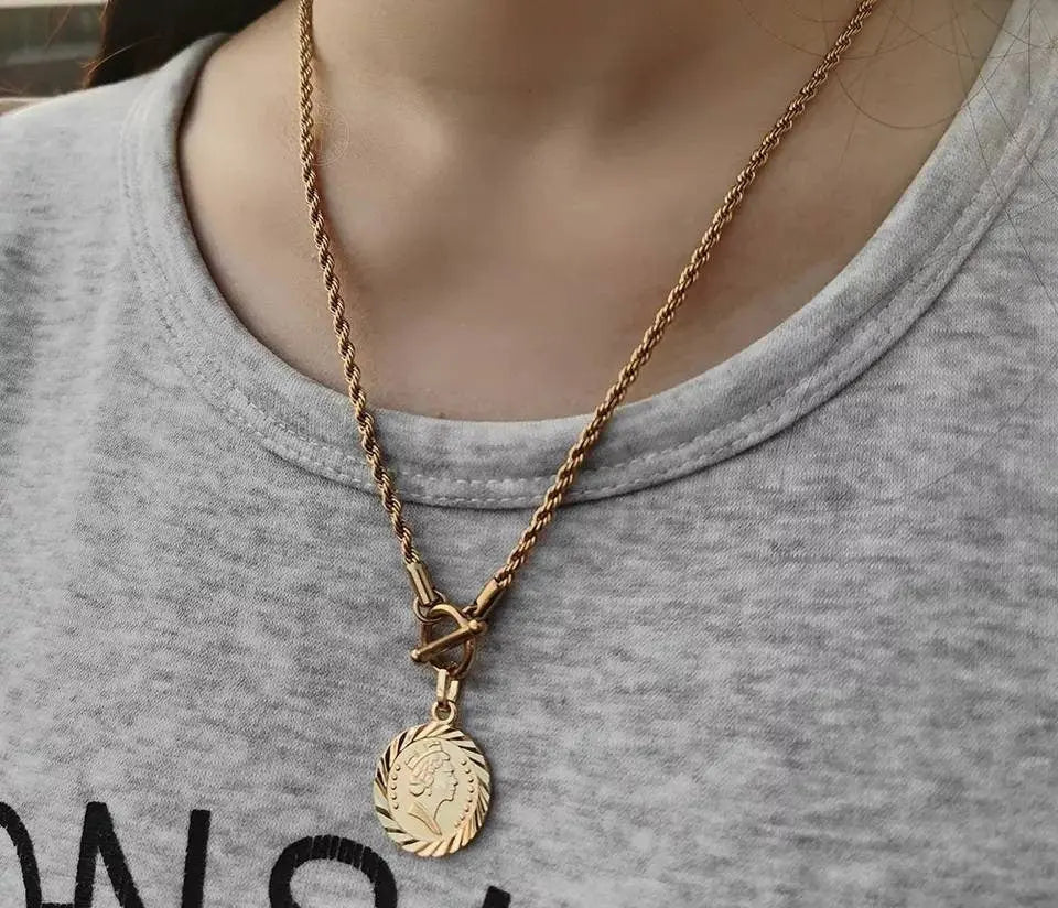 18K Gold Plated Round Queen Elizabeth Pendant Rope Necklace Queen Elizabeth II JettsJewelers