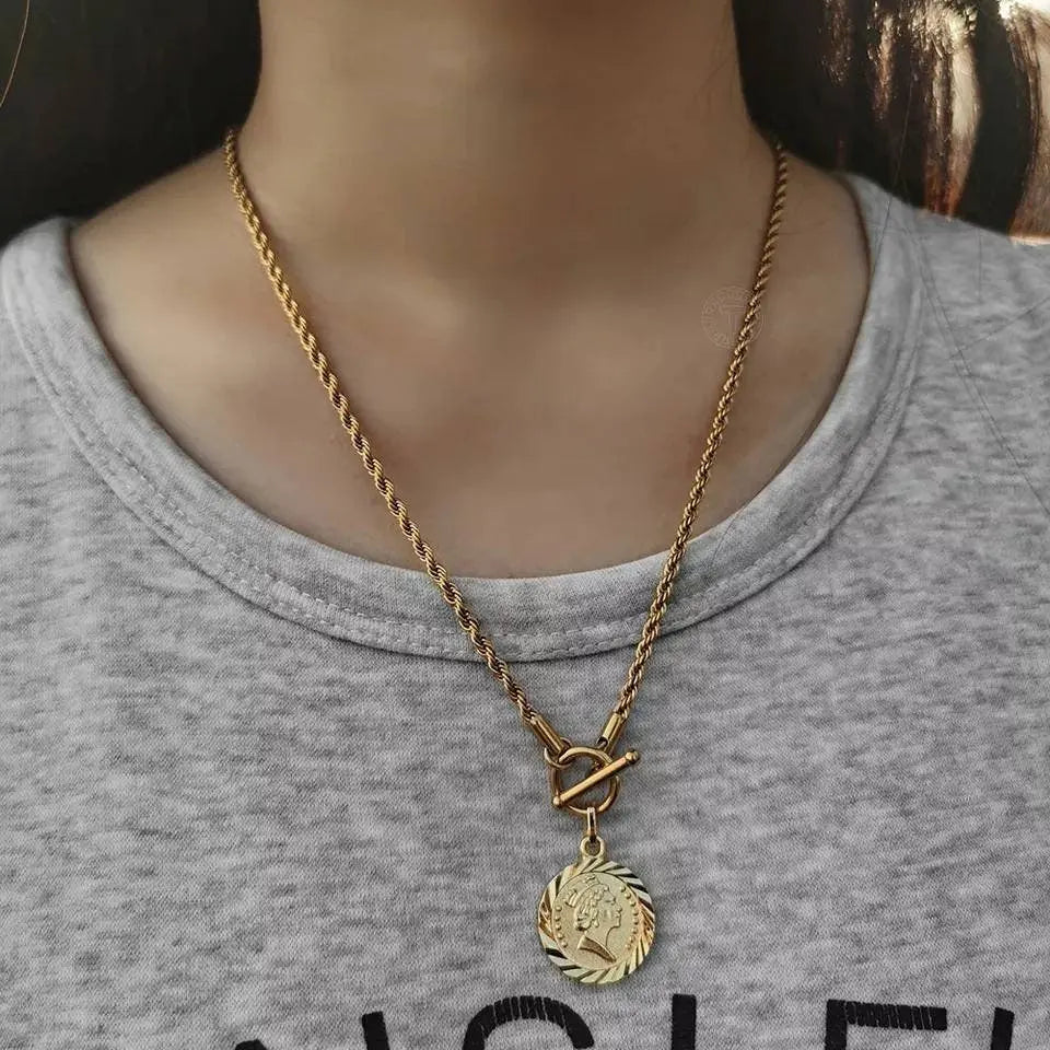 18K Gold Plated Round Queen Elizabeth Pendant Rope Necklace Queen Elizabeth II JettsJewelers