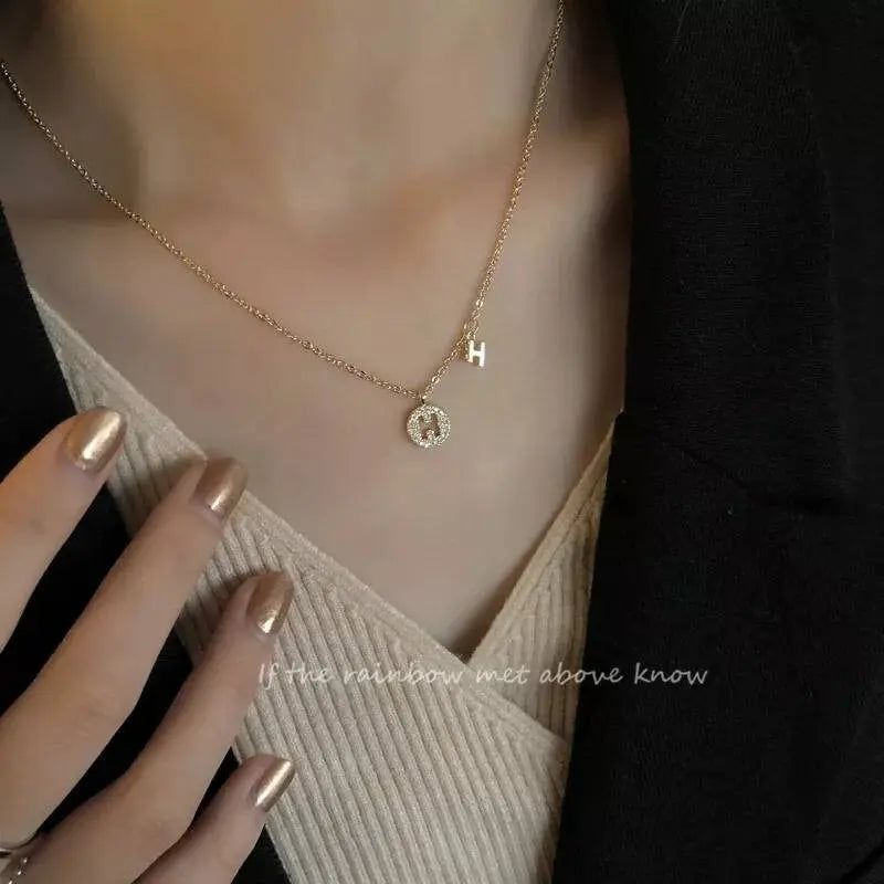 Gold Letter Necklace for Girls | Small Gold Initial Letter Pendant necklaces for Women - JettsJewelers