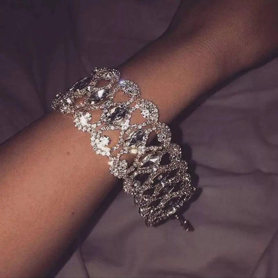 Womens Big Crystal Zirconia Hollow Bracelet JettsJewelers