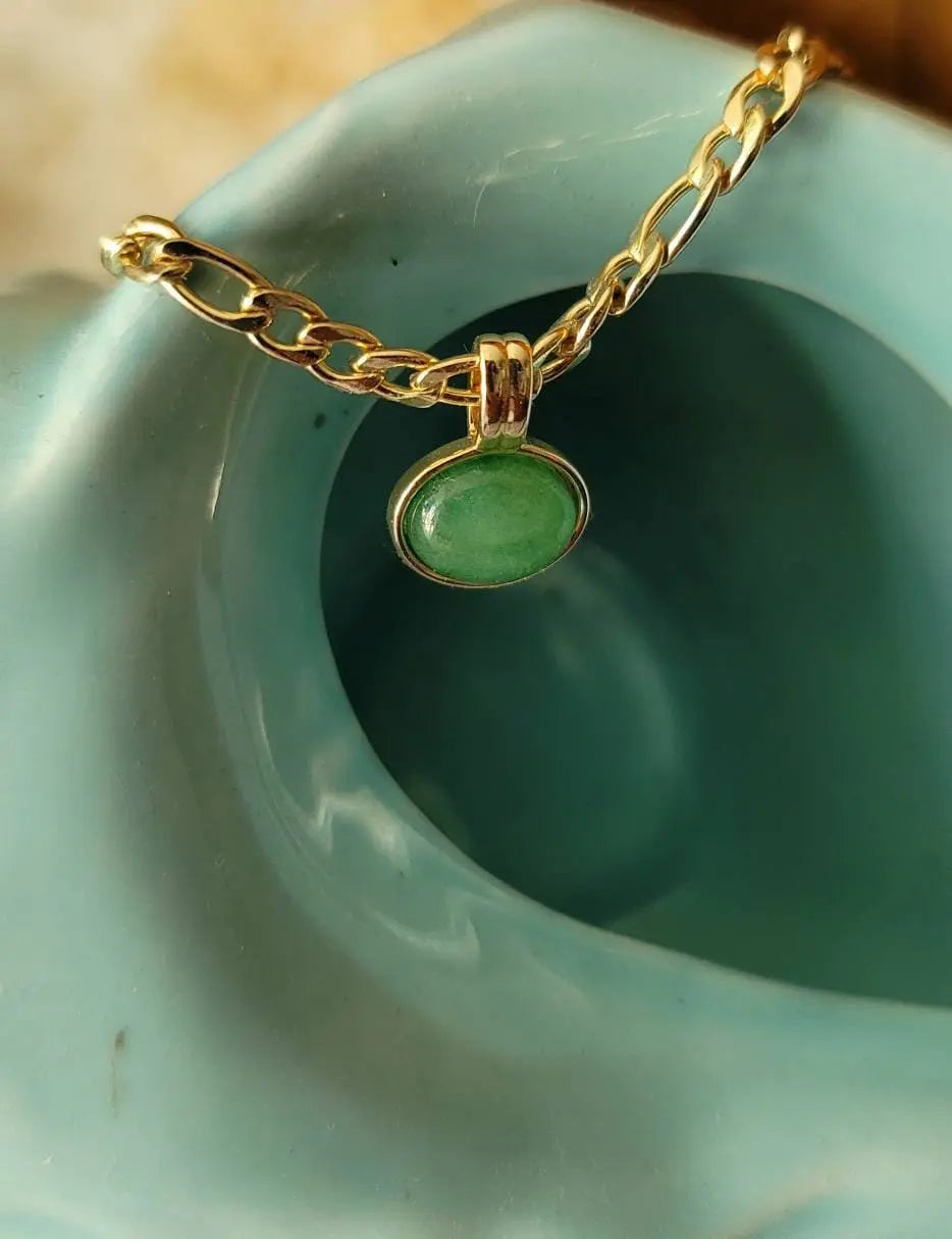 14k Gold Green Aventurine Natural Stone Pendant Necklace (20'' Titanium Chain), Retro Elegant Temperament Style Necklace - JettsJewelers