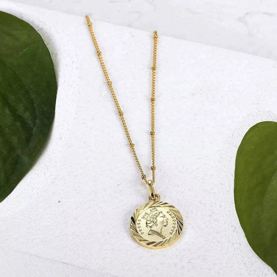 18K Gold Plated Round Queen Elizabeth Pendant Necklace Queen Elizabeth II JettsJewelers