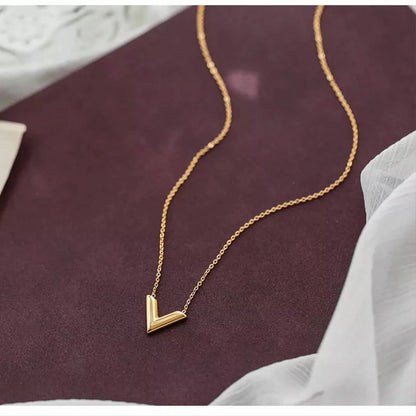 18K Gold V Pendant Necklace for Women Stainless Steel Gold Plated JettsJewelers