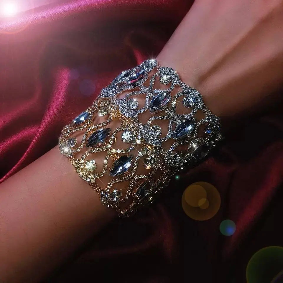 Womens Big Crystal Zirconia Hollow Bracelet JettsJewelers